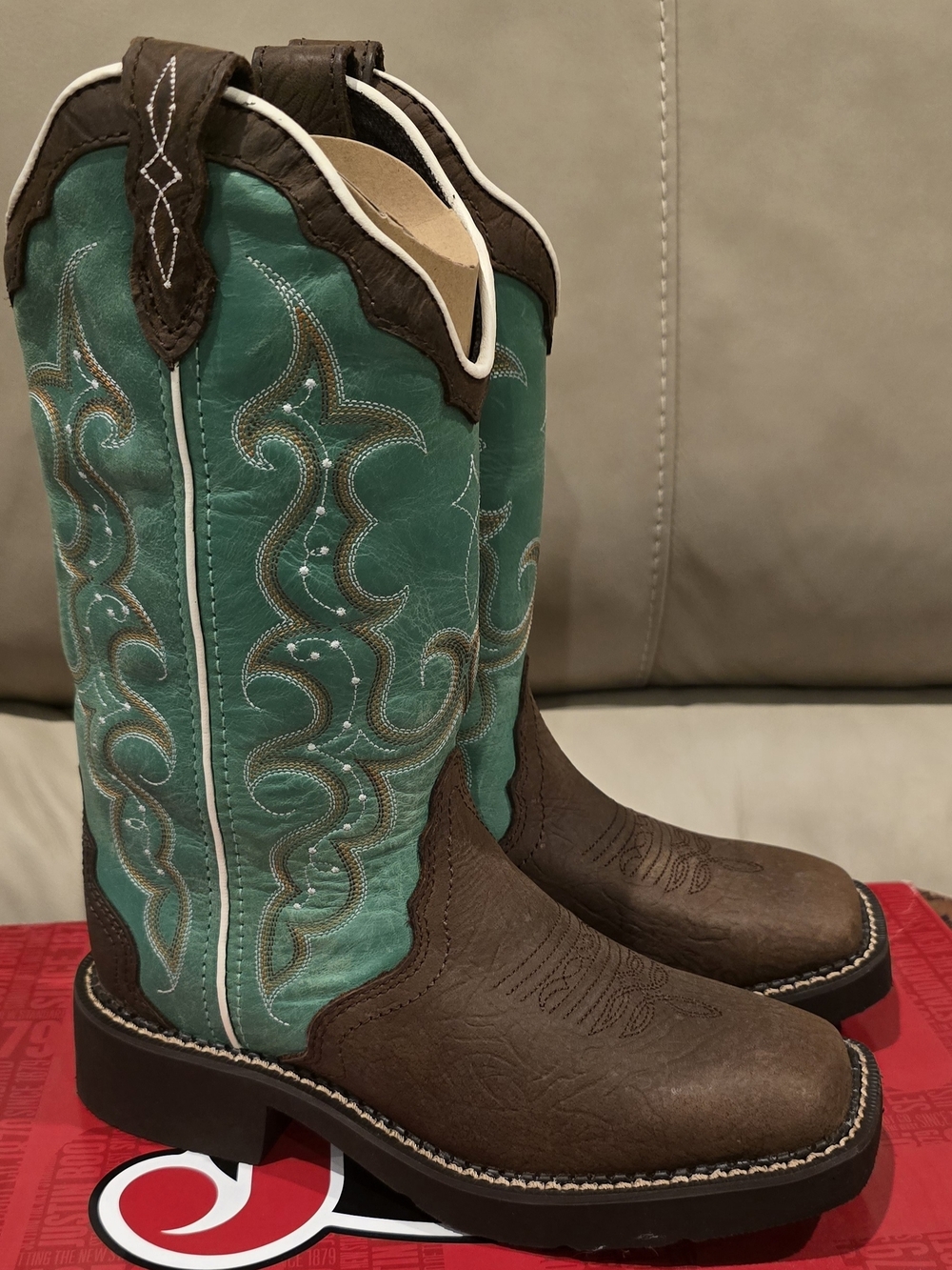 NWT Justin Boots Brown with Turquoise Embroidered Shaft Big Girls 5.5 EU 35.5